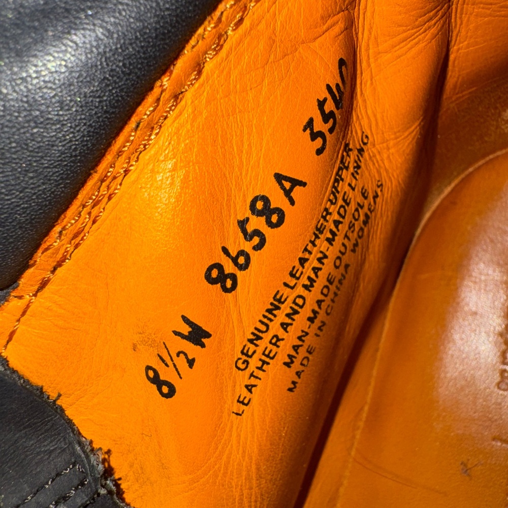 Timberland 6Inch Boots - Picture 3 of 7